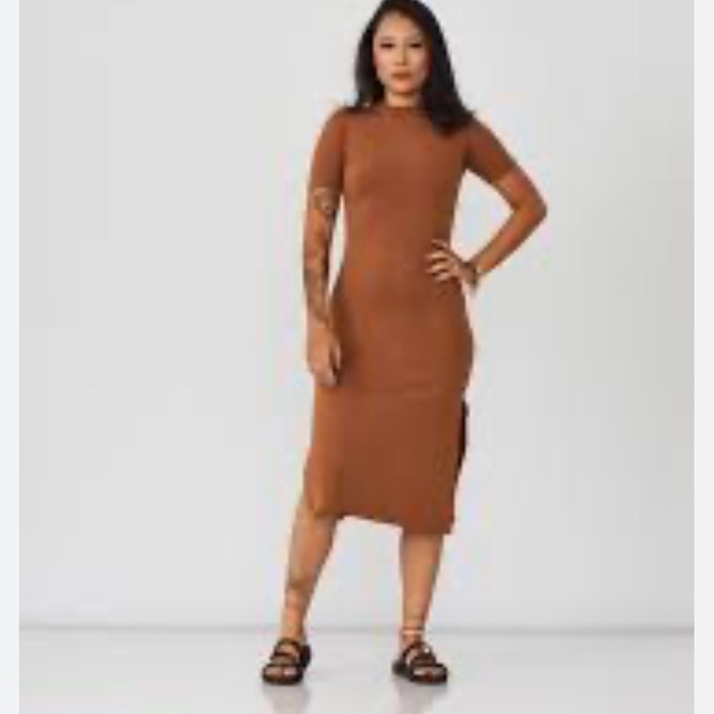 GRP1 brown ribbed knit bodycon midi dress